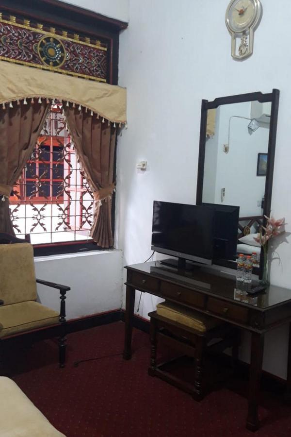 Koolkost At Tenggilis - Minimum Stay 30 Nights Surabaya Kültér fotó